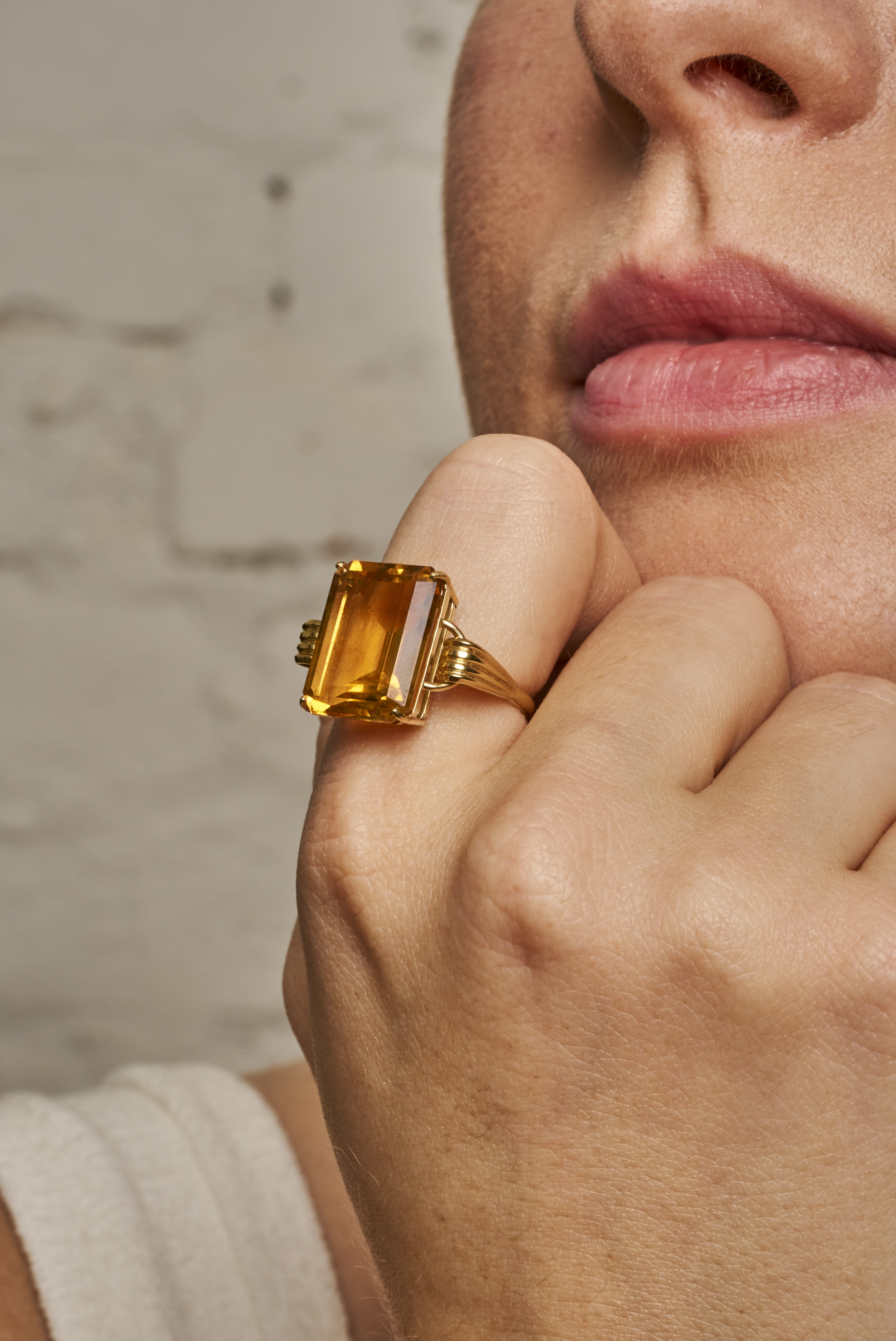 Anel Celebração em ouro amarelo 18k com Quartzo Citrino - Imagem 4